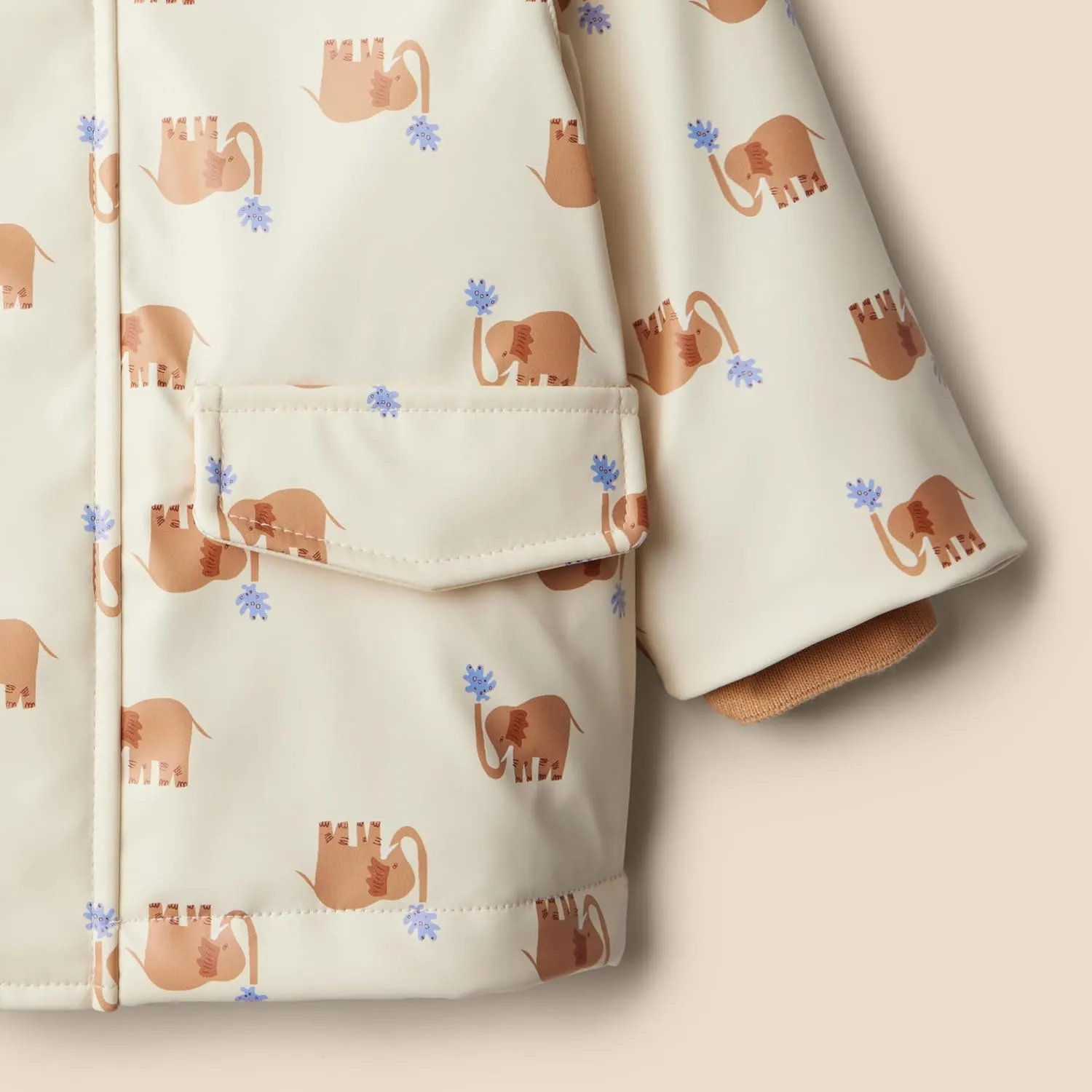 Amazon Essentials x Sofia Grainge Toddlers and Baby Boys' Water-Repellent Rain Jacket