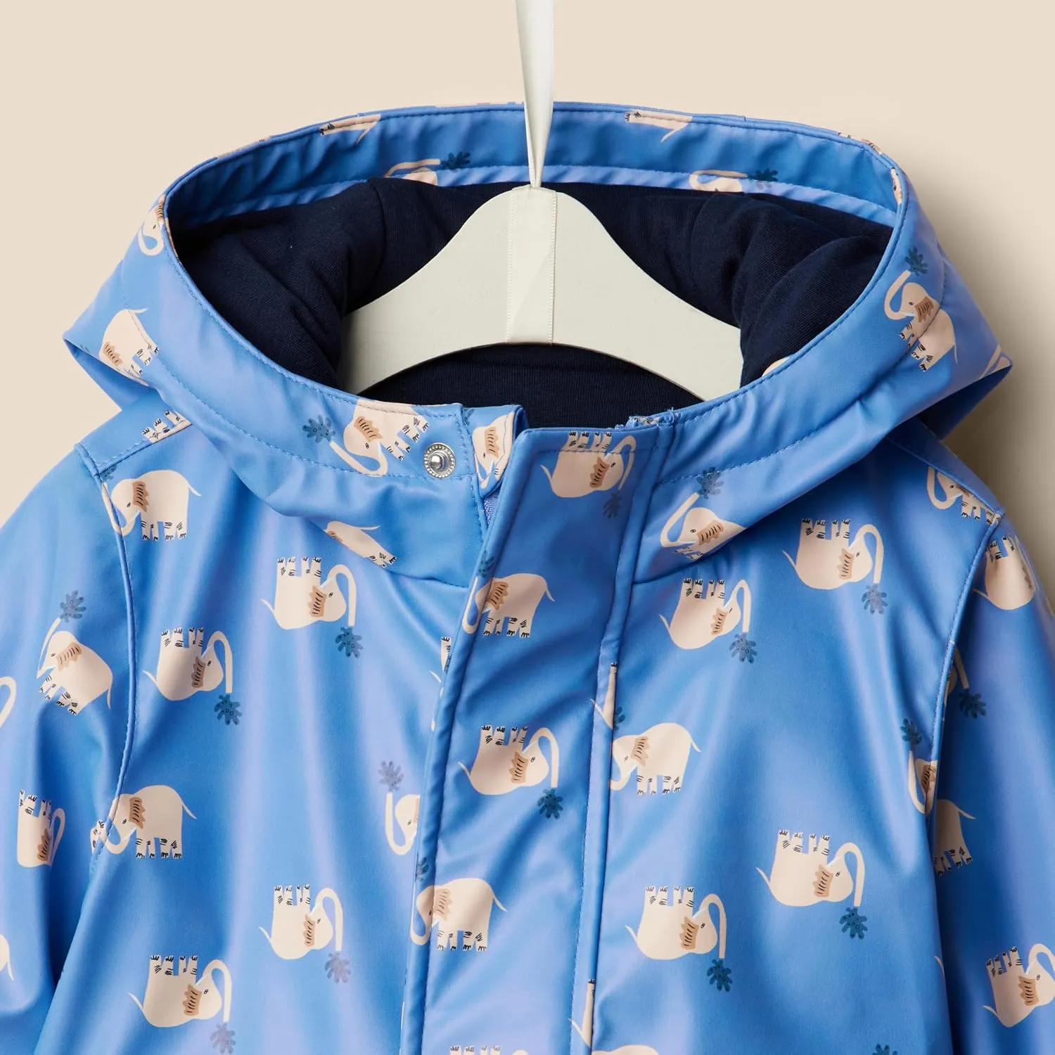 Amazon Essentials x Sofia Grainge Toddlers and Baby Boys' Water-Repellent Rain Jacket
